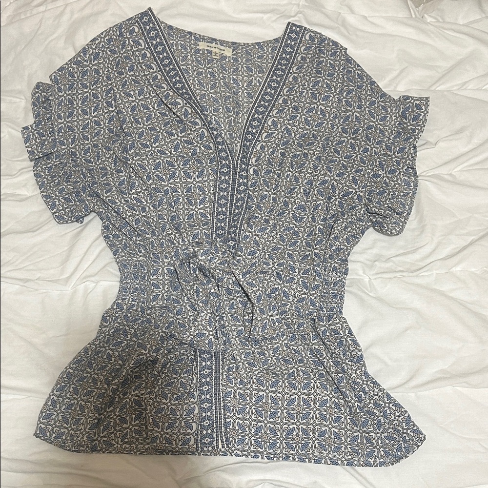 Max Studio Blue and White Geometric Blouse